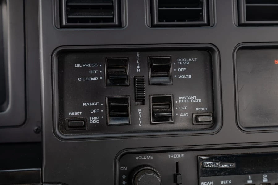 1986 Chevrolet Corvette C4 - Image 20 of 31