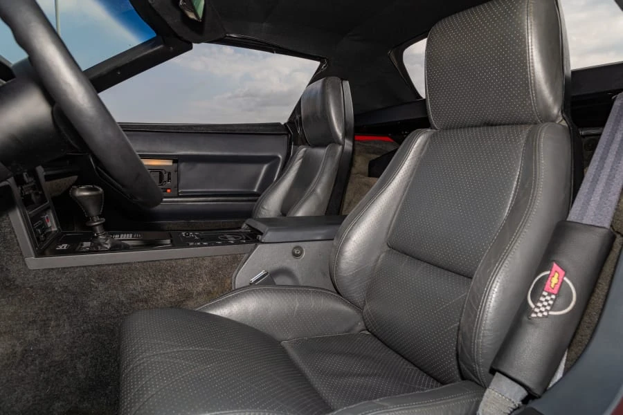 1986 Chevrolet Corvette C4 - Image 26 of 31