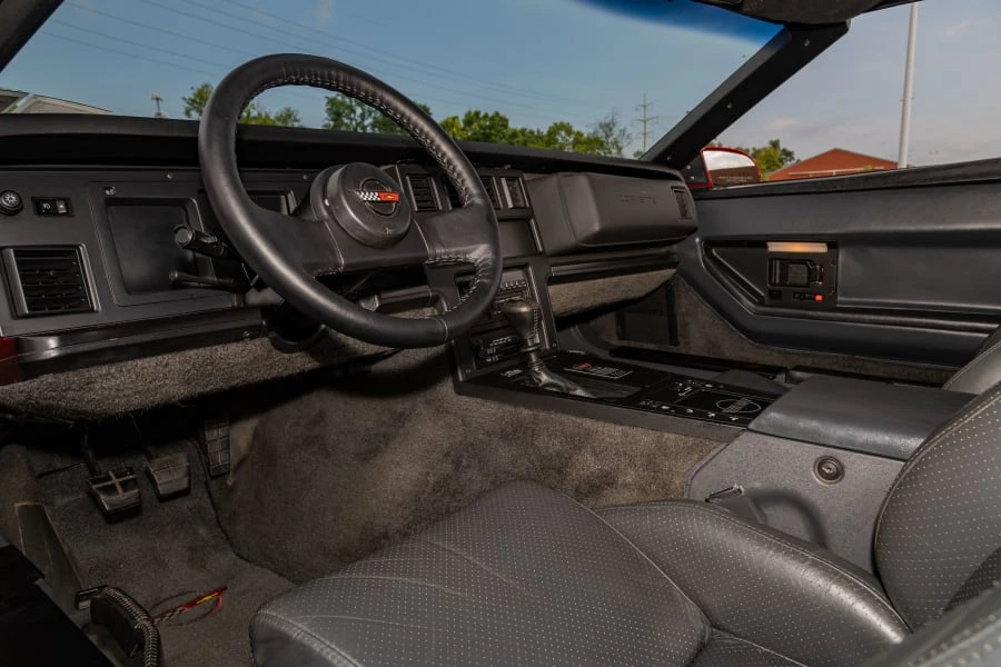 1986 Chevrolet Corvette C4 - Image 28 of 31