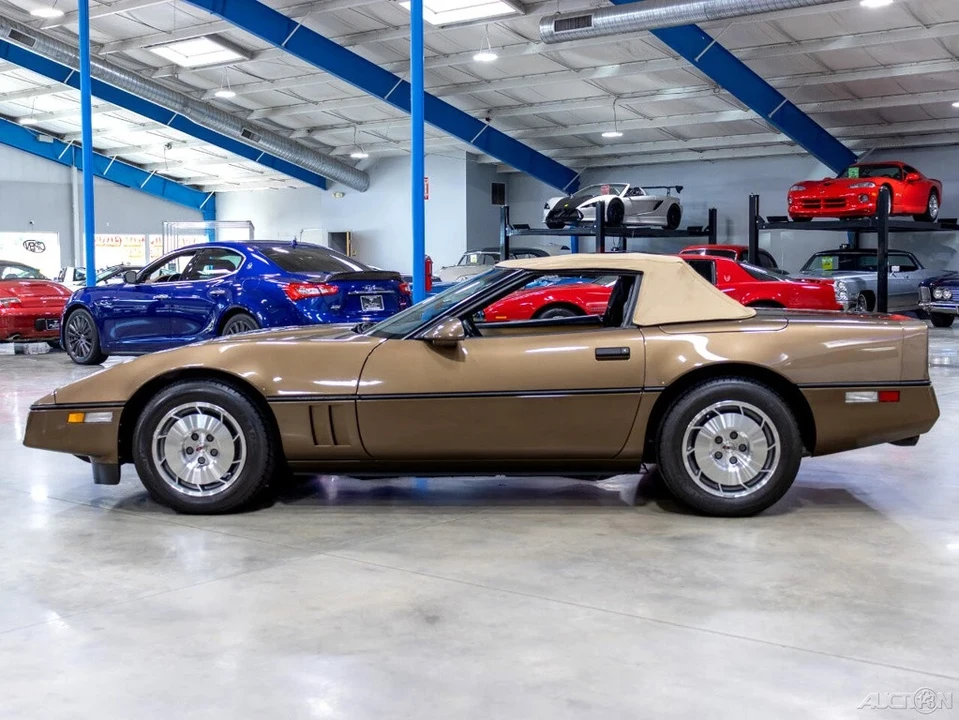 1986 Chevrolet Corvette C4 - Image 14 of 21