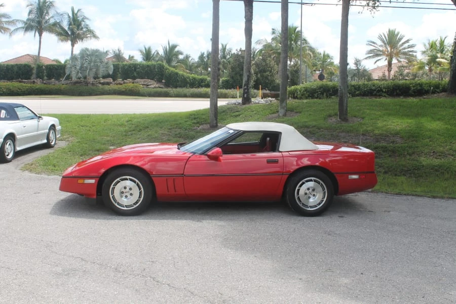 1986 Chevrolet Corvette C4 - Image 11 of 12