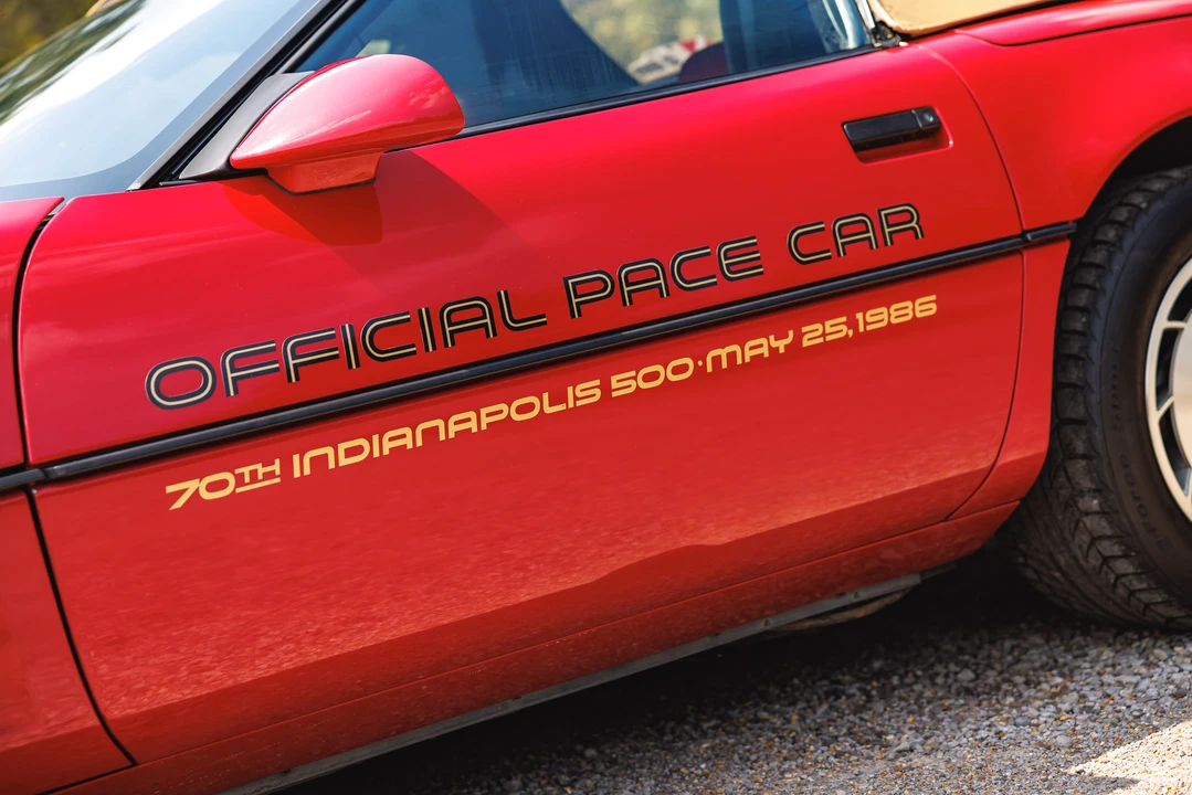 1986 Chevrolet Corvette C4 - Image 29 of 31