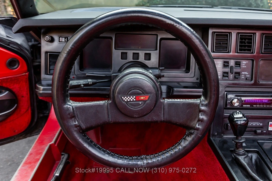 1986 Chevrolet Corvette C4 - Image 24 of 31