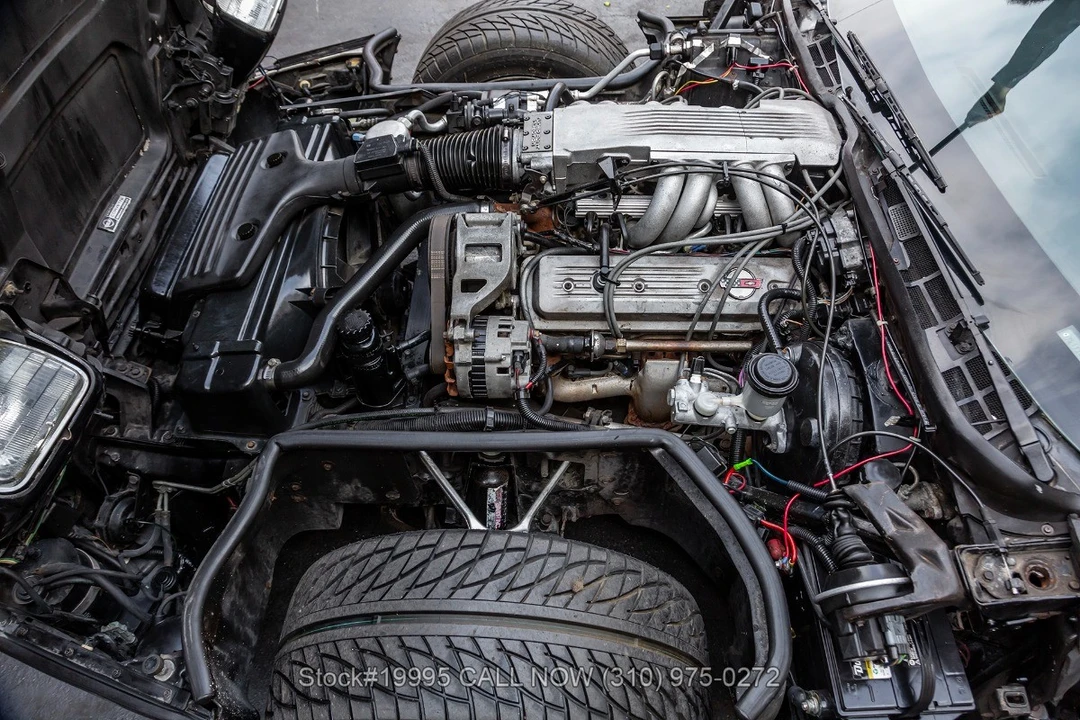 1986 Chevrolet Corvette C4 - Image 30 of 31