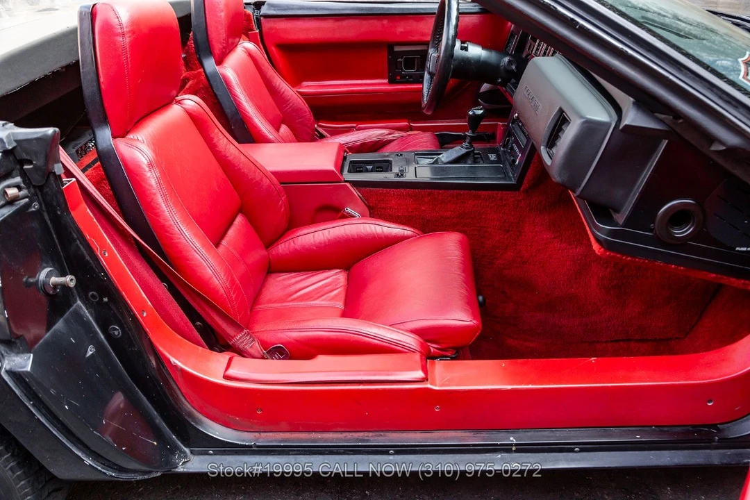 1986 Chevrolet Corvette C4 - Image 25 of 31