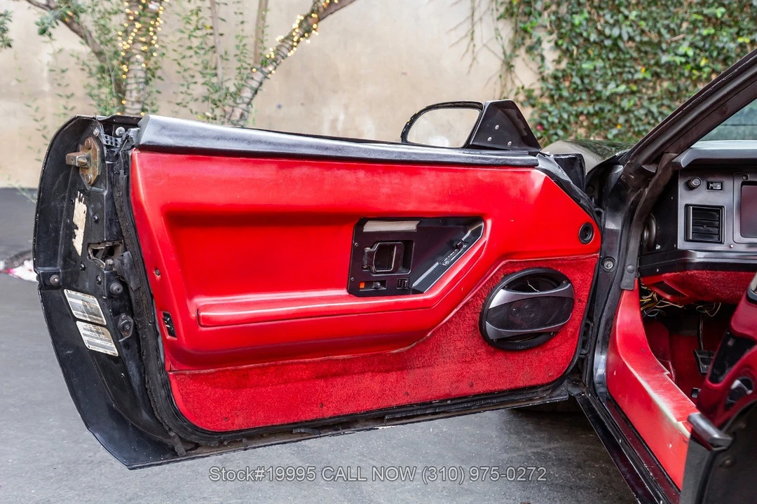 1986 Chevrolet Corvette C4 - Image 21 of 31