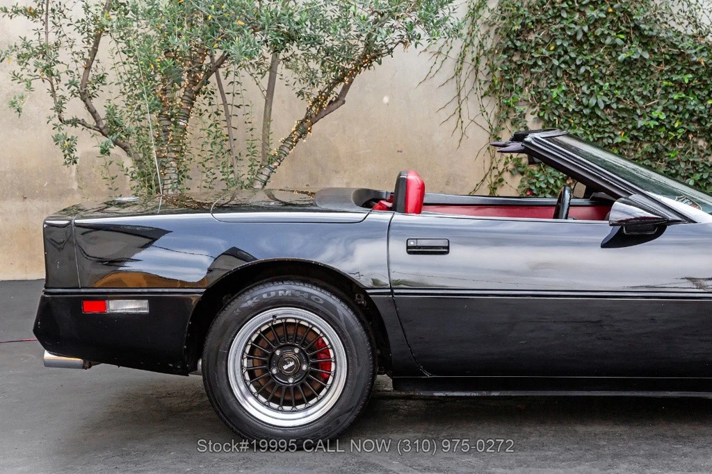 1986 Chevrolet Corvette C4 - Image 17 of 24