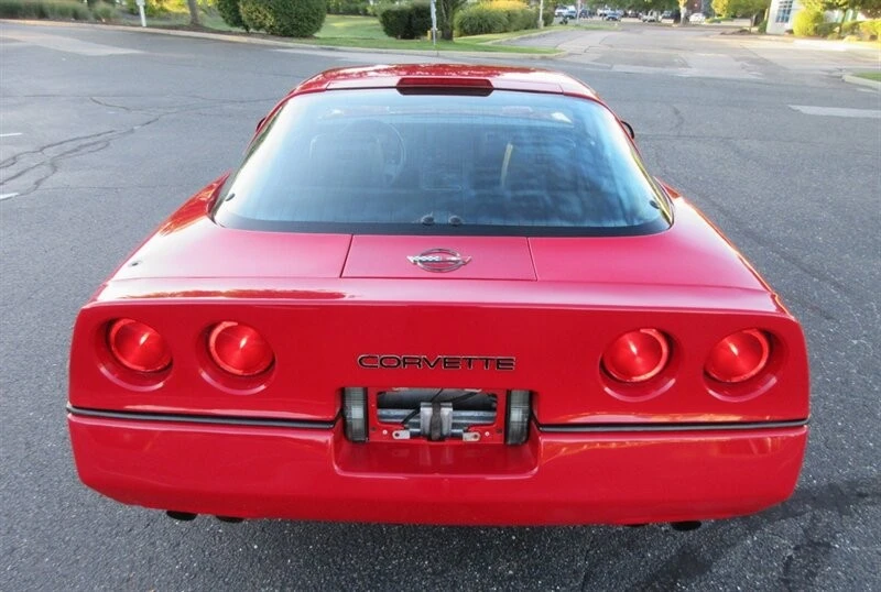 1986 Chevrolet Corvette C4 - Image 16 of 31