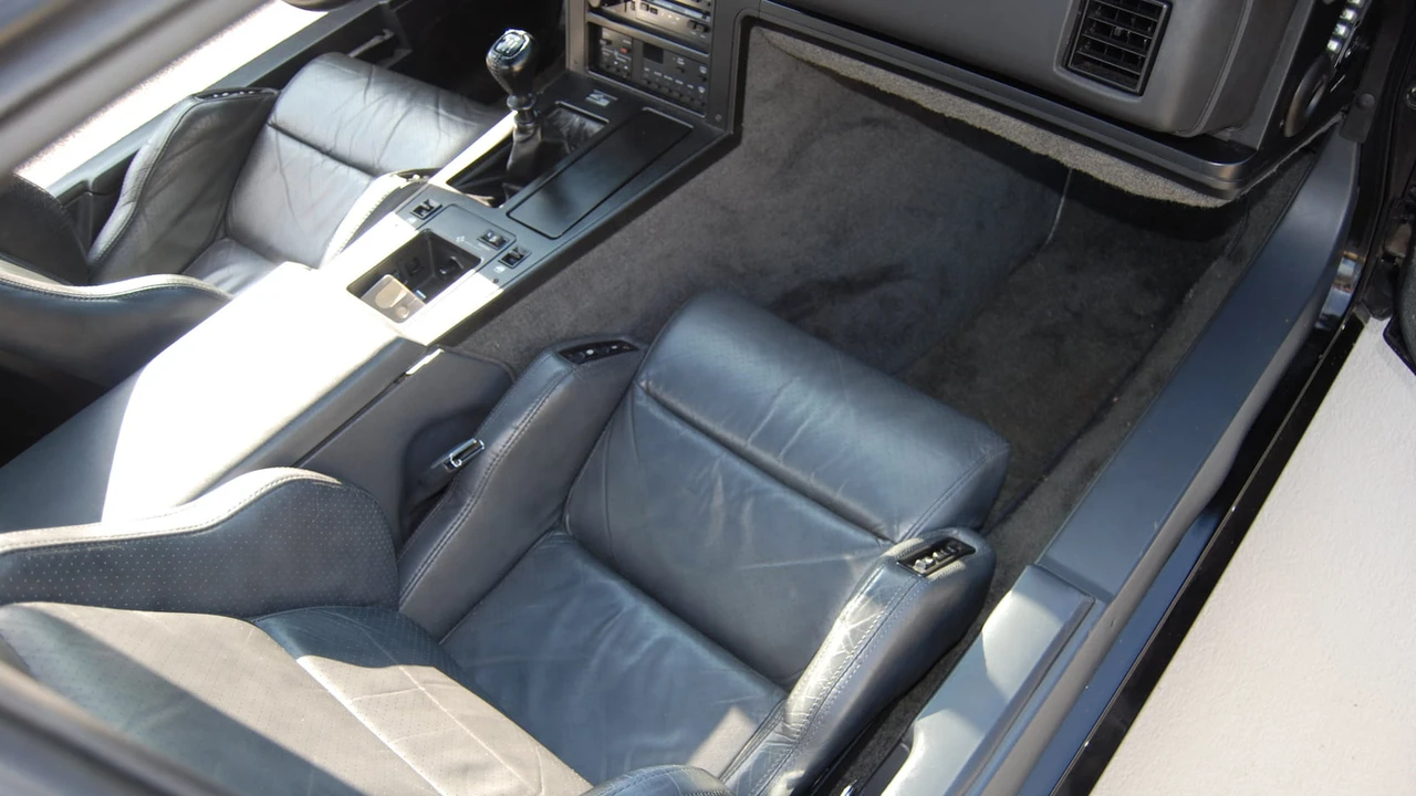 1986 Chevrolet Corvette C4 - Image 4 of 10