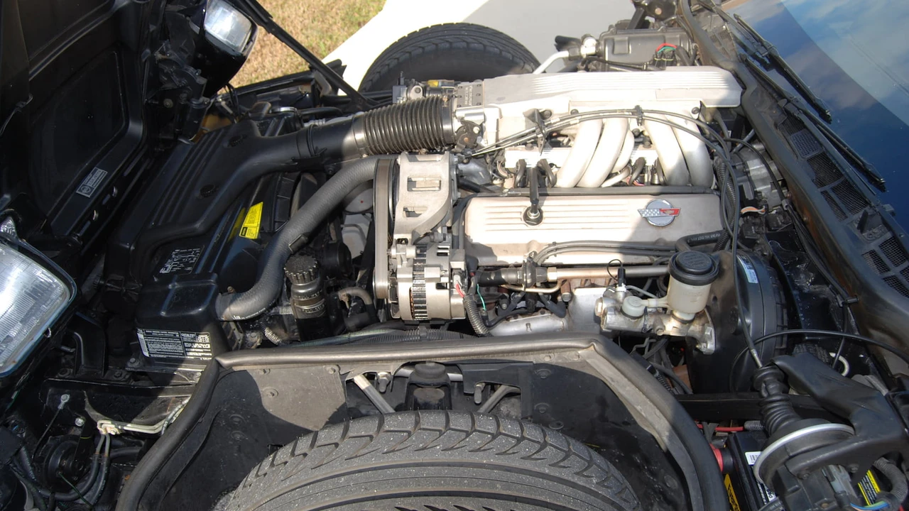 1986 Chevrolet Corvette C4 - Image 7 of 10