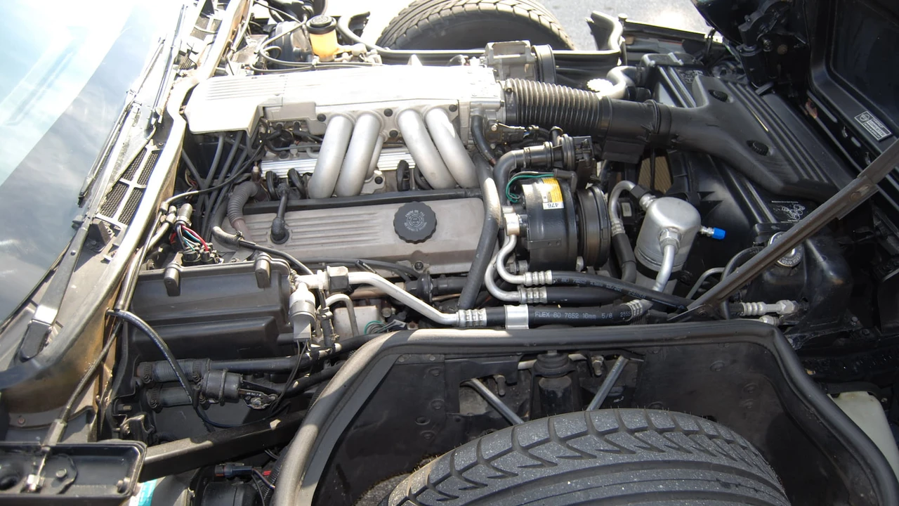 1986 Chevrolet Corvette C4 - Image 8 of 10
