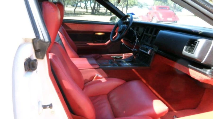 1986 Chevrolet Corvette C4 - Image 4 of 5