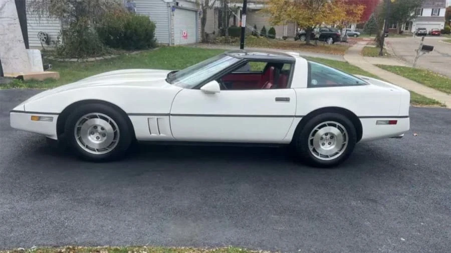 1986 Chevrolet Corvette C4 - Image 2 of 16