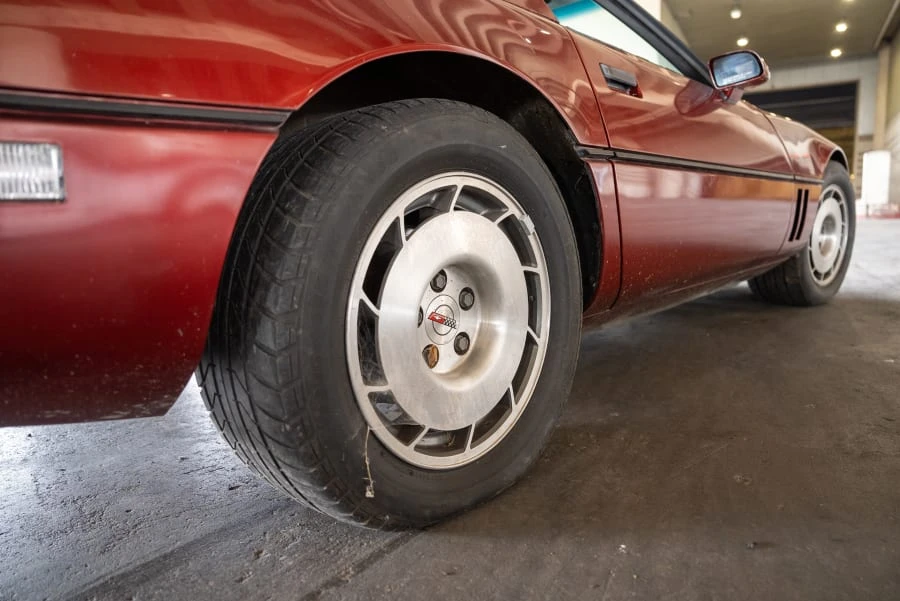 1986 Chevrolet Corvette C4 - Image 25 of 31
