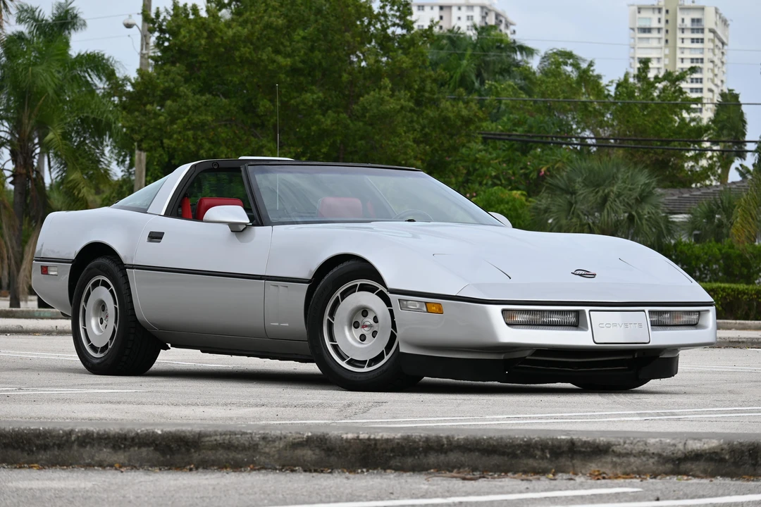 1986 Chevrolet Corvette C4 - Image 19 of 31