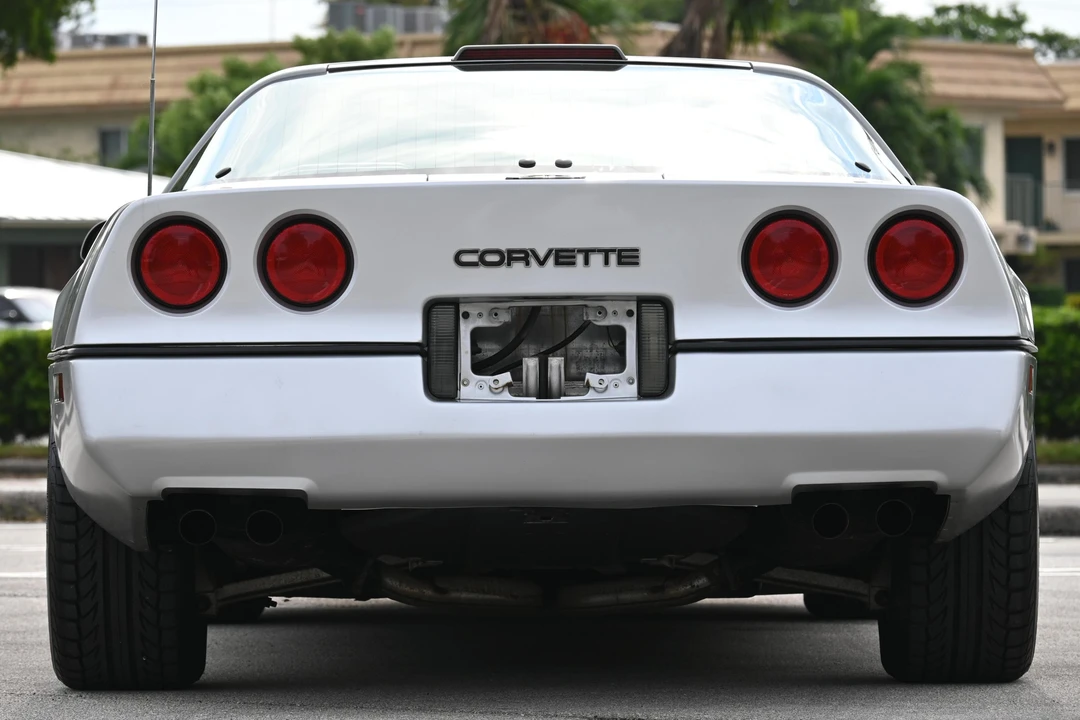 1986 Chevrolet Corvette C4 - Image 5 of 31