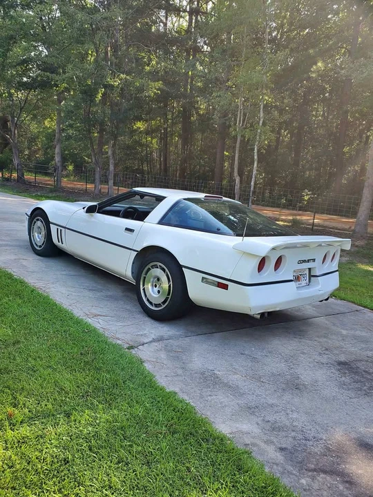 1986 Chevrolet Corvette C4 - Image 1 of 2
