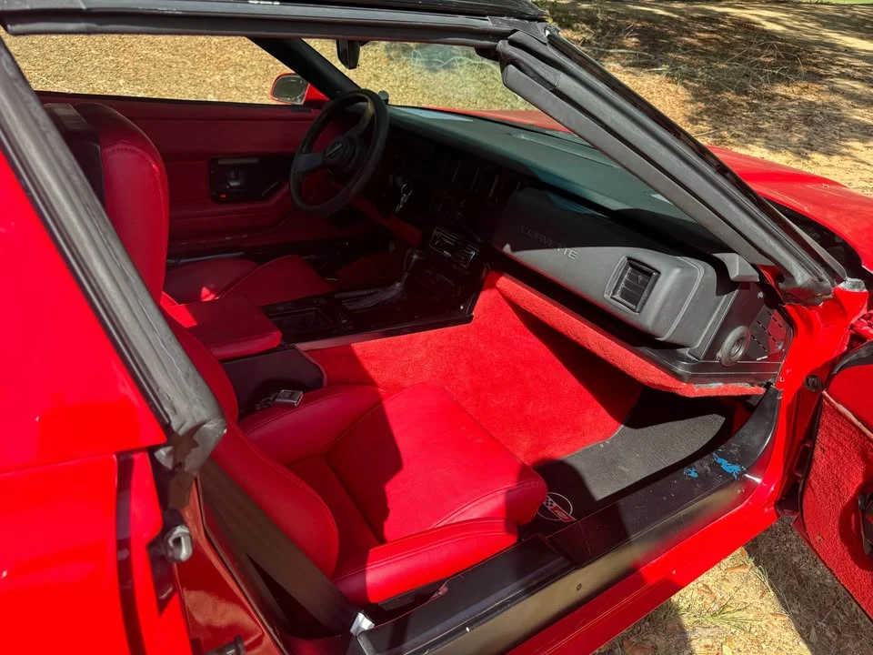 1986 Chevrolet Corvette C4 - Image 8 of 17