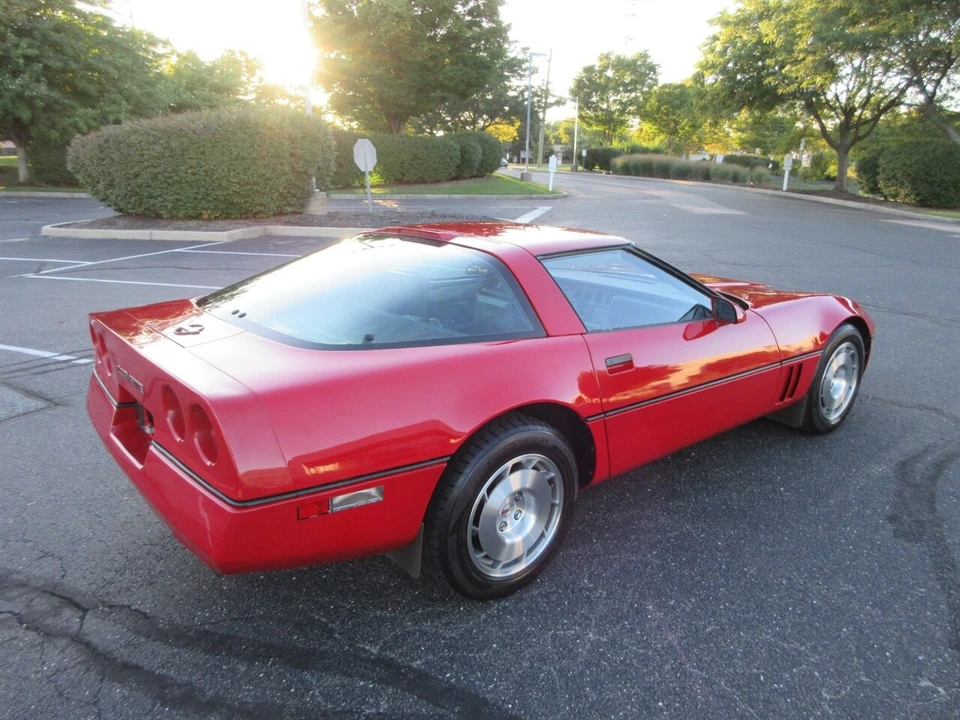 1986 Chevrolet Corvette C4 - Image 8 of 31
