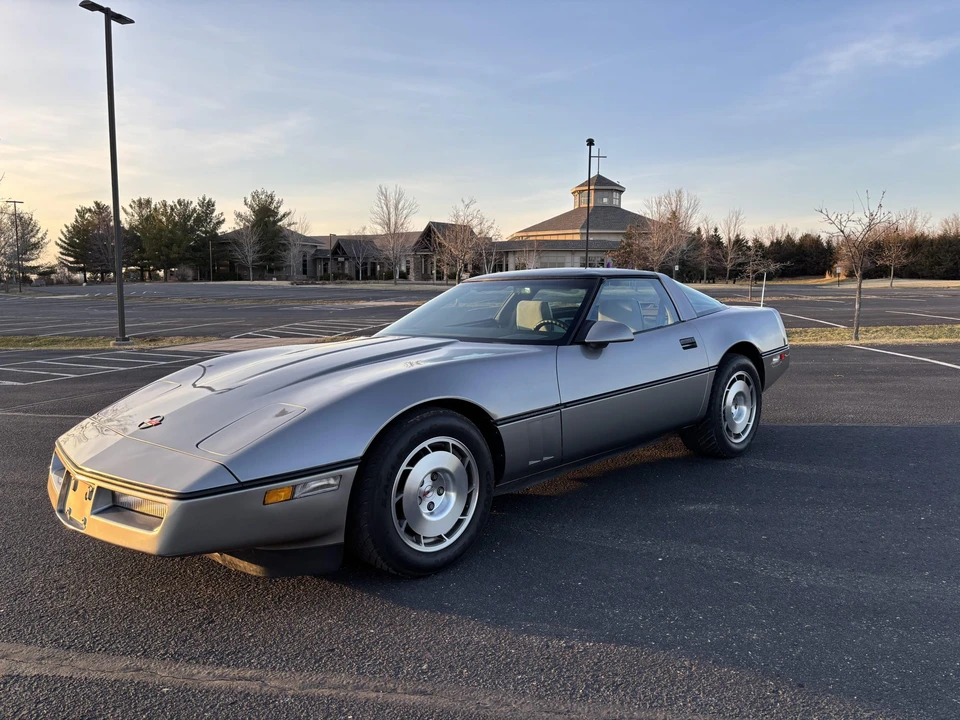 1986 Chevrolet Corvette C4 - Image 5 of 31