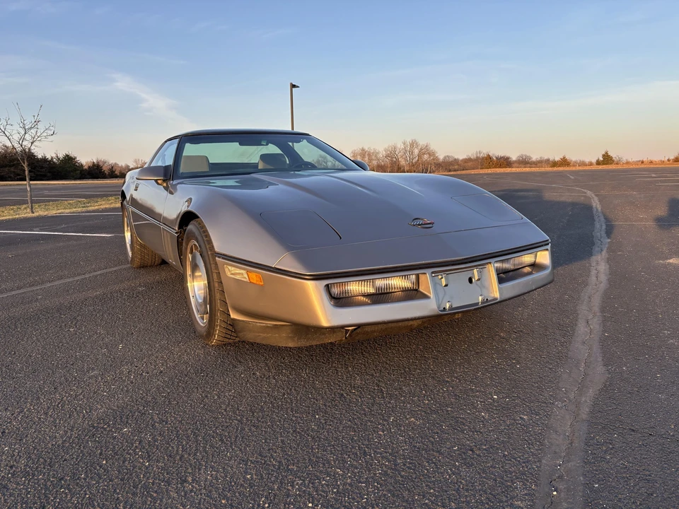 1986 Chevrolet Corvette C4 - Image 12 of 31