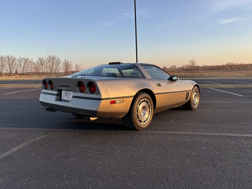 1986 Chevrolet Corvette C4 - Image 27 of 31