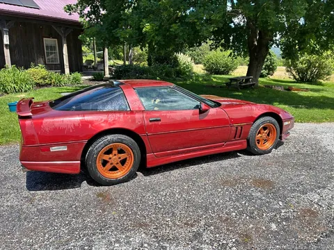1986 Chevrolet Corvette Hard Top 2D