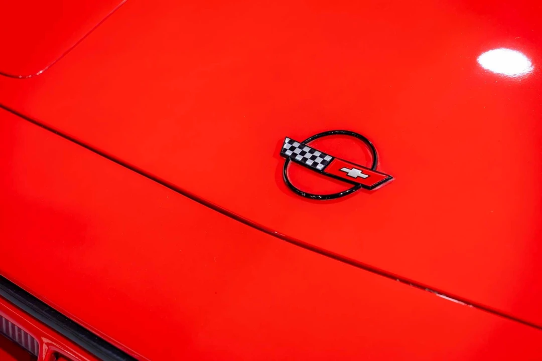 1986 Chevrolet Corvette C4 - Image 17 of 18