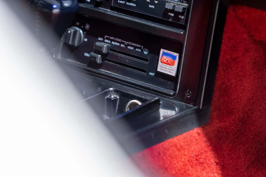 1986 Chevrolet Corvette C4 - Image 14 of 18