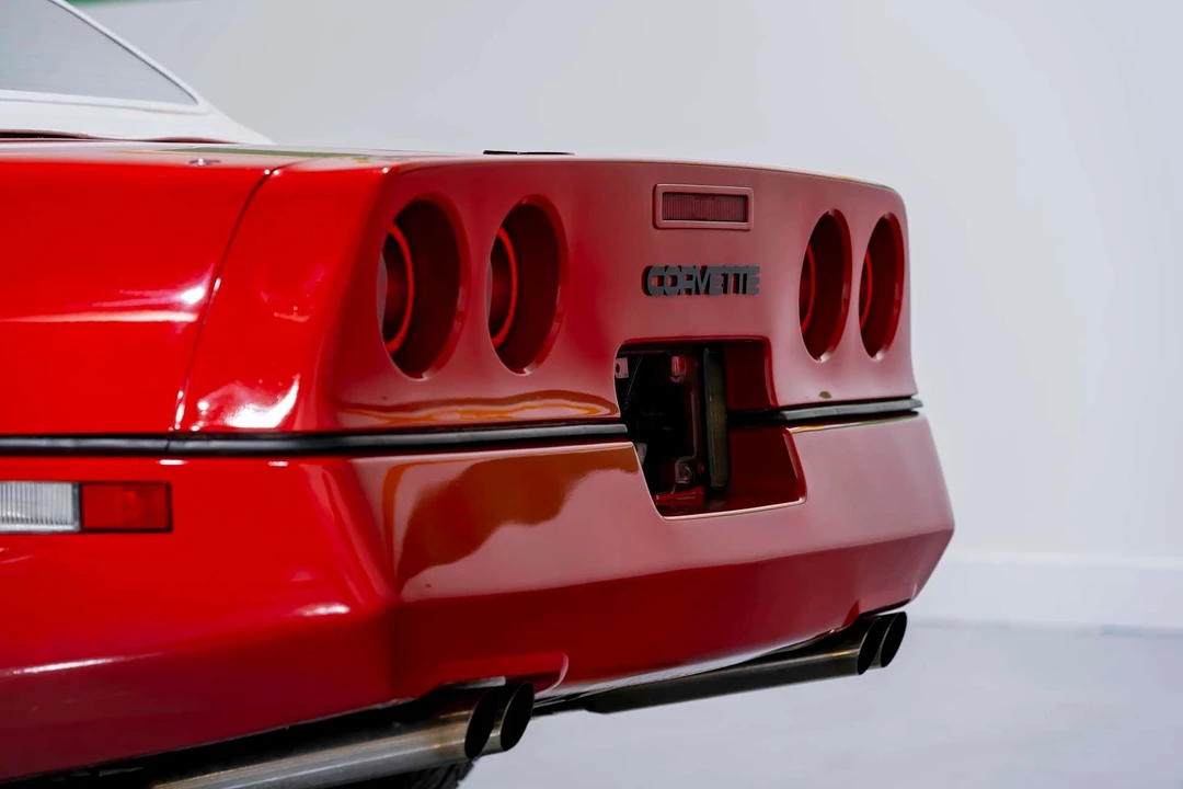 1986 Chevrolet Corvette C4 - Image 10 of 18