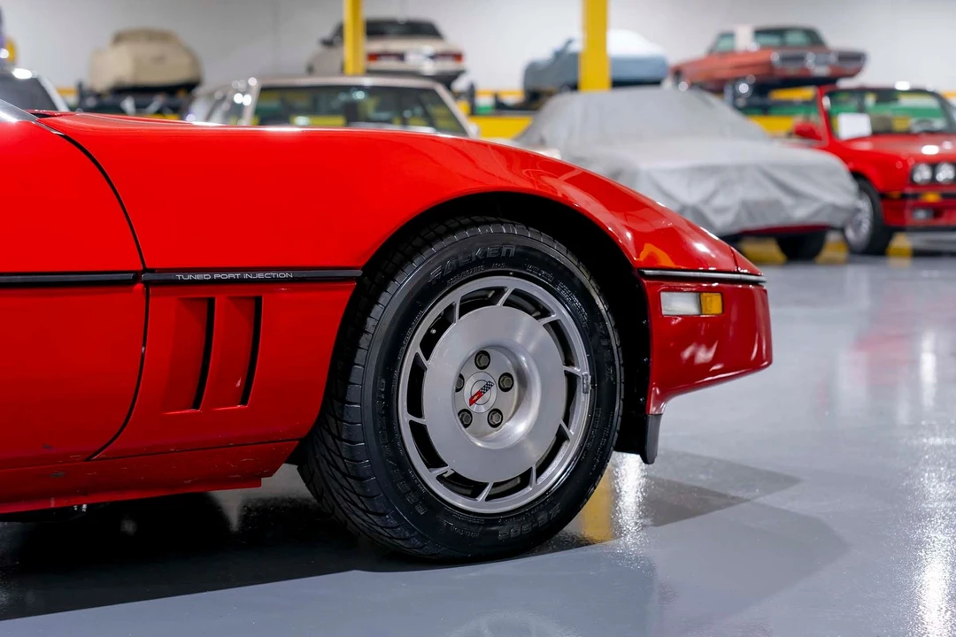 1986 Chevrolet Corvette C4 - Image 8 of 18