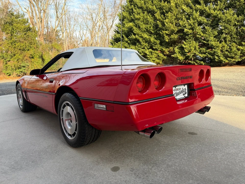 1986 Chevrolet Corvette C4 - Image 15 of 21