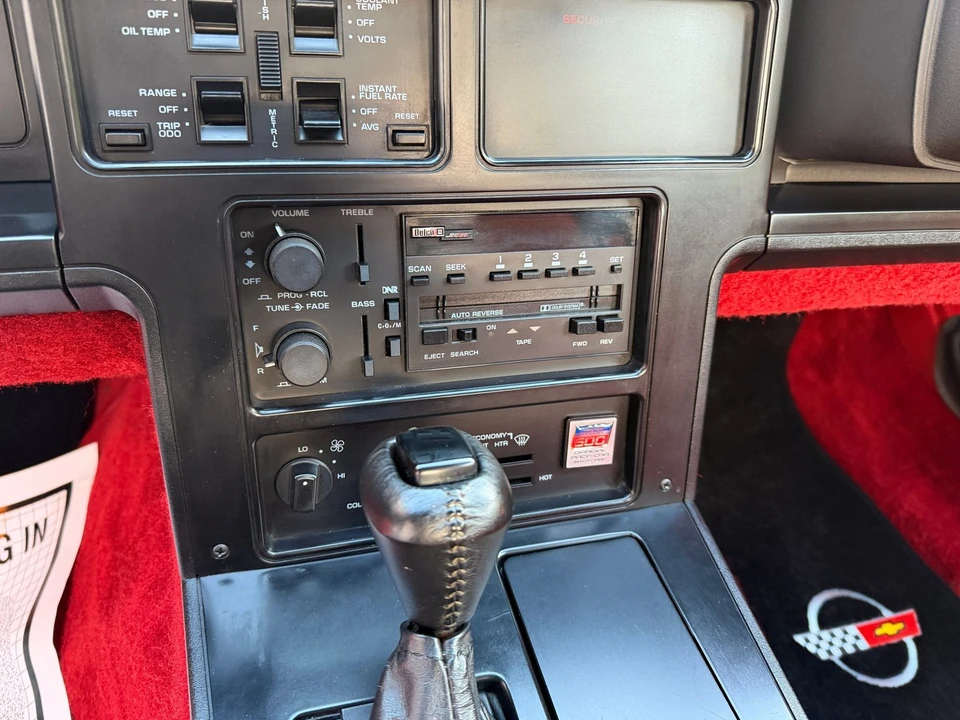 1986 Chevrolet Corvette C4 - Image 10 of 21