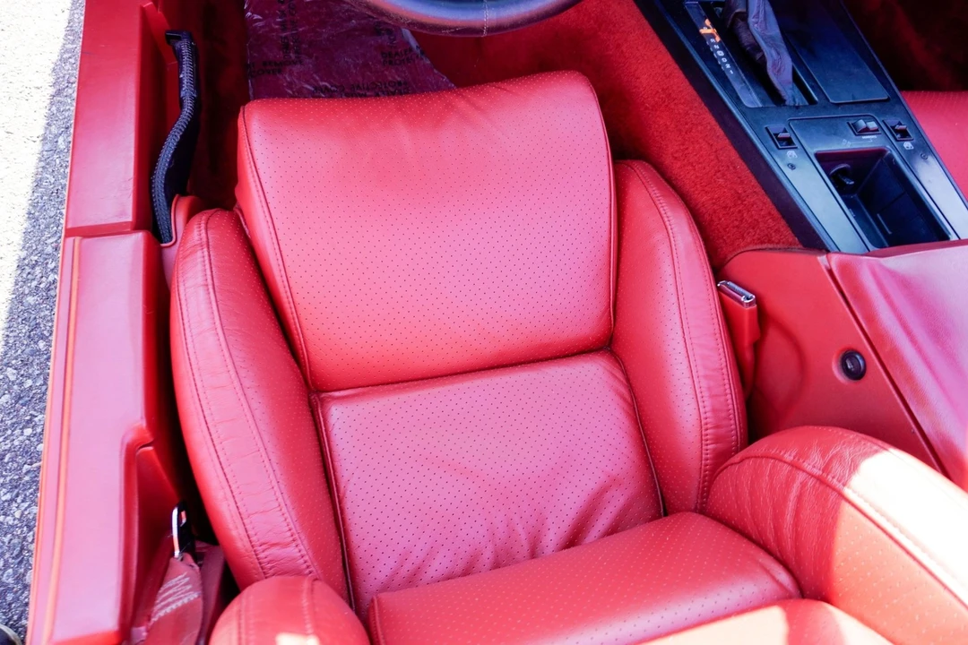 1986 Chevrolet Corvette C4 - Image 13 of 21
