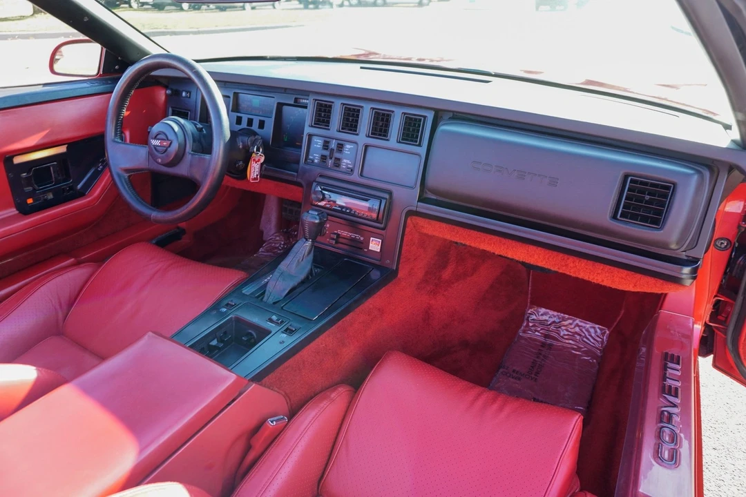 1986 Chevrolet Corvette C4 - Image 14 of 21