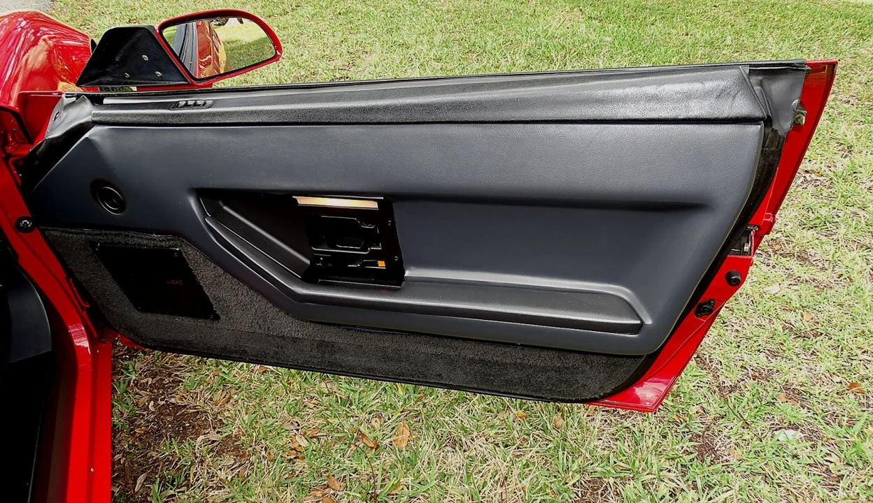 1986 Chevrolet Corvette C4 - Image 17 of 21