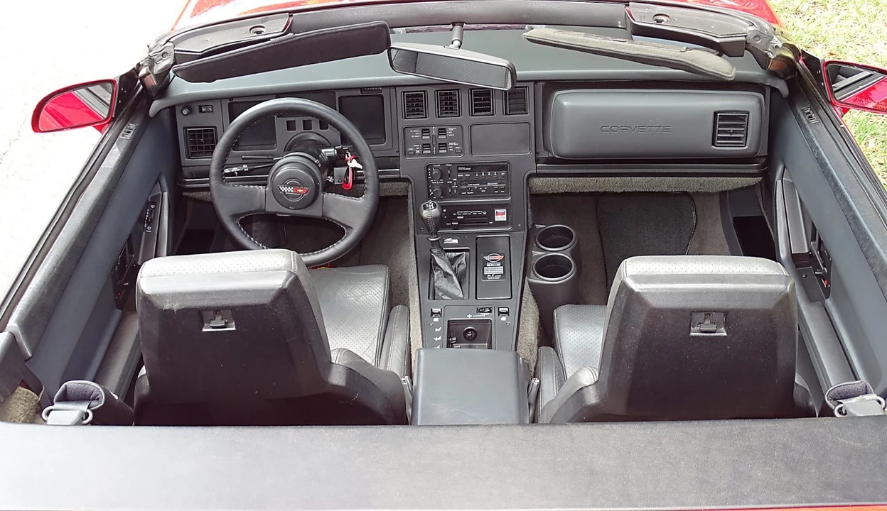 1986 Chevrolet Corvette C4 - Image 18 of 21