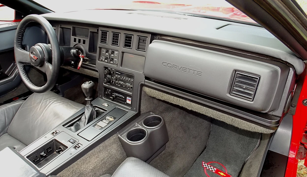 1986 Chevrolet Corvette C4 - Image 15 of 21