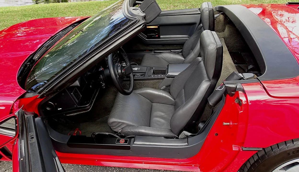 1986 Chevrolet Corvette C4 - Image 11 of 21
