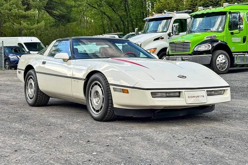 1986 Chevrolet Corvette C4 - Image 1 of 19