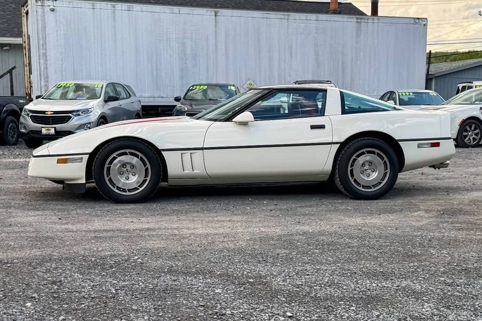 1986 Chevrolet Corvette C4 - Image 5 of 19