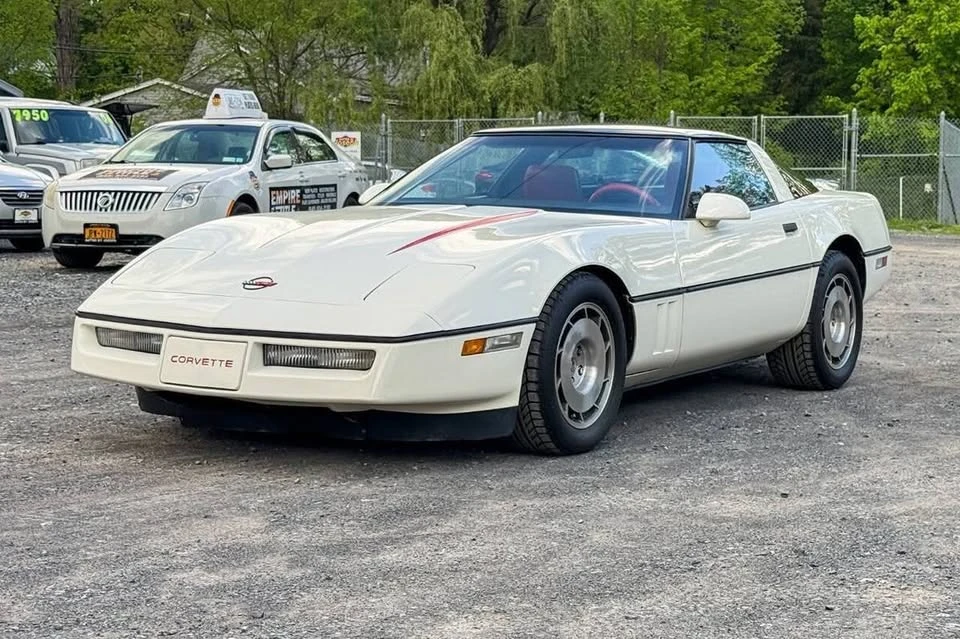 1986 Chevrolet Corvette C4 - Image 12 of 19