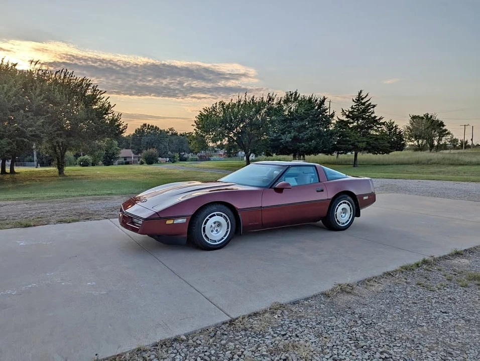 1986 Chevrolet Corvette C4 - Image 1 of 10