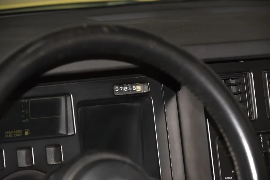 1986 Chevrolet Corvette C4 - Image 24 of 31