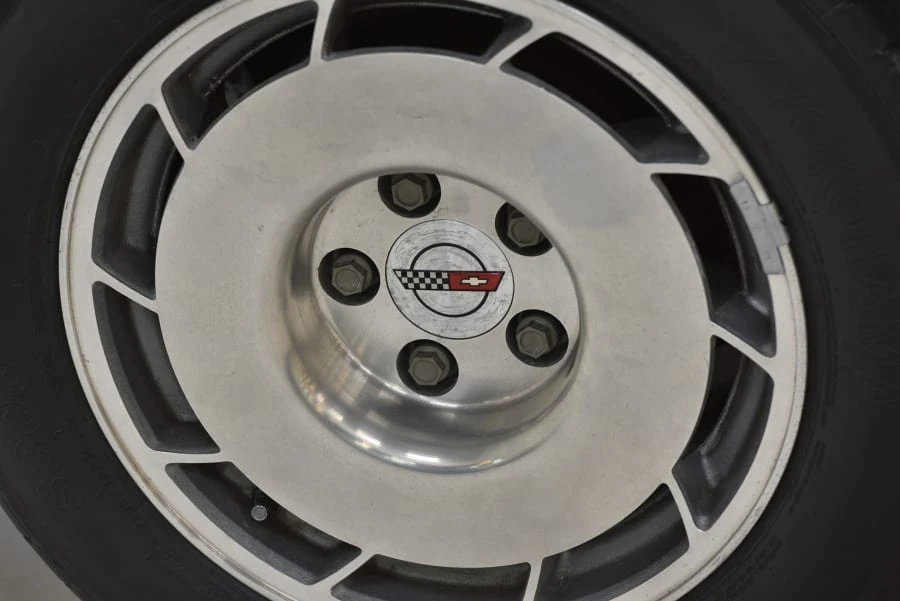 1986 Chevrolet Corvette C4 - Image 18 of 31