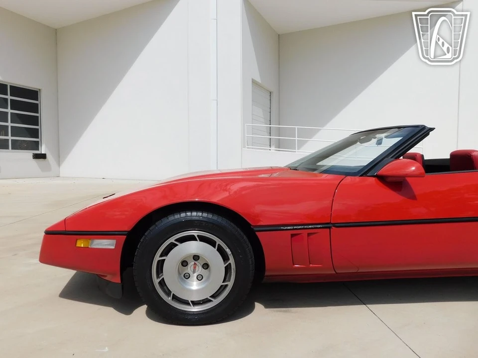 1986 Chevrolet Corvette C4 - Image 11 of 12