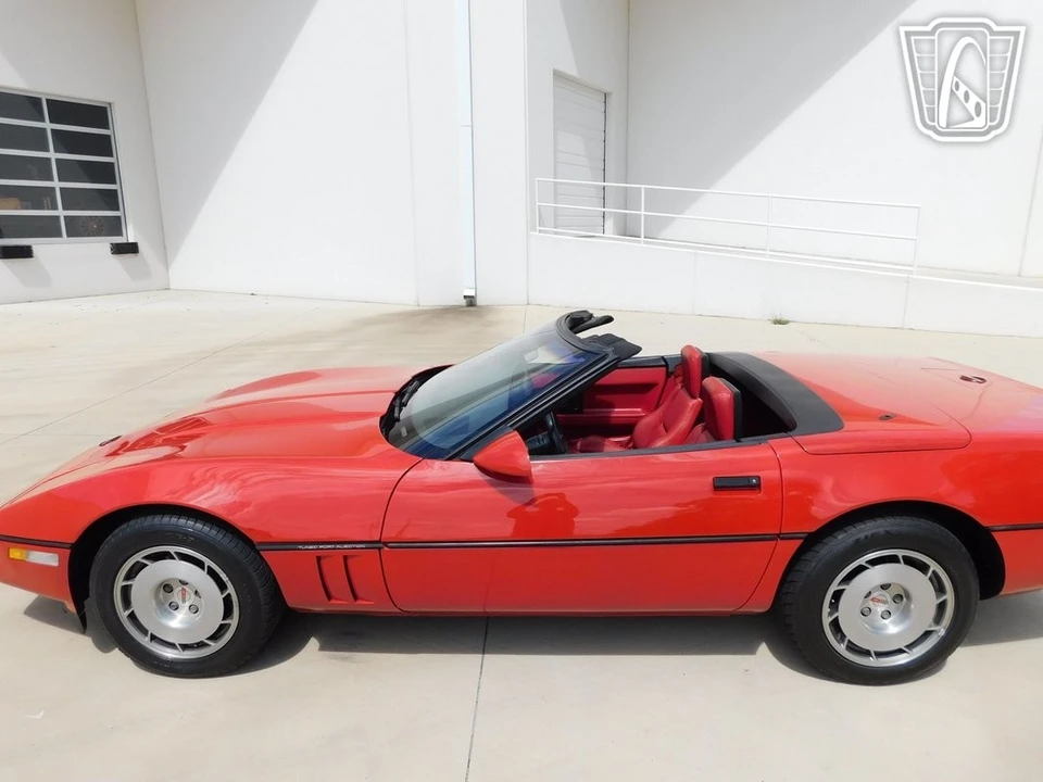 1986 Chevrolet Corvette C4 - Image 16 of 21