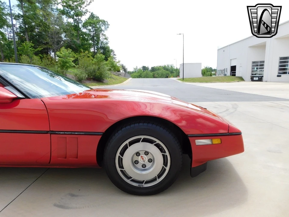 1986 Chevrolet Corvette C4 - Image 15 of 21