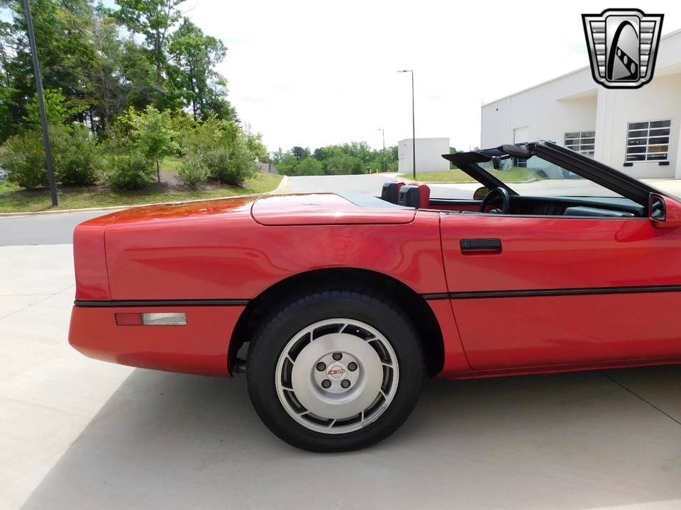 1986 Chevrolet Corvette C4 - Image 13 of 21