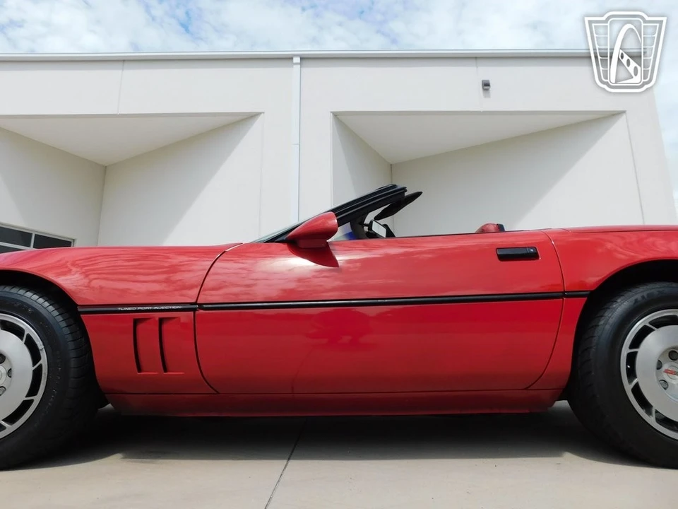 1986 Chevrolet Corvette C4 - Image 14 of 21
